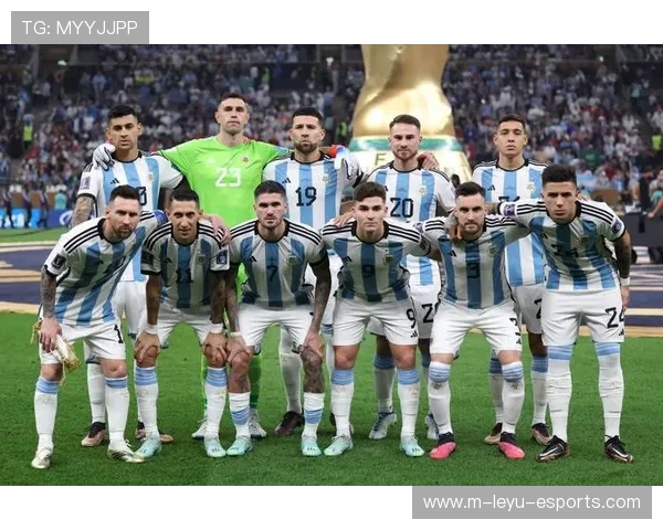 足球明星阵容高清大图展现各大球星巅峰对决及最佳阵型布局 足球明星阵容高清大图展现各大球星巅峰对决及最佳阵型布局